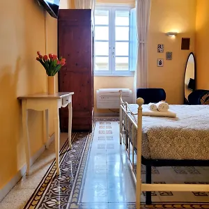 Residenza Fillanfi Guest house